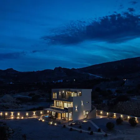 Aquamarine Luxury Apartment *