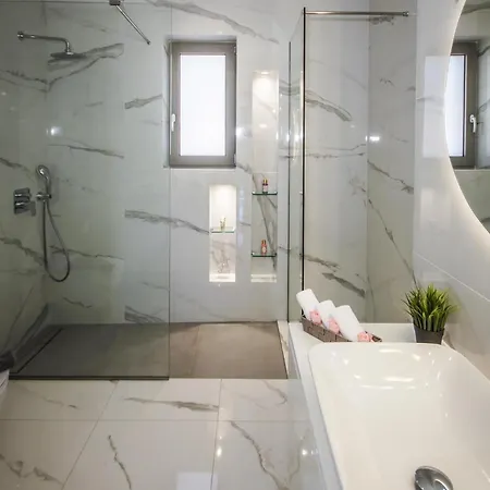 Aquamarine Luxury Archangelos (Rhodes)
